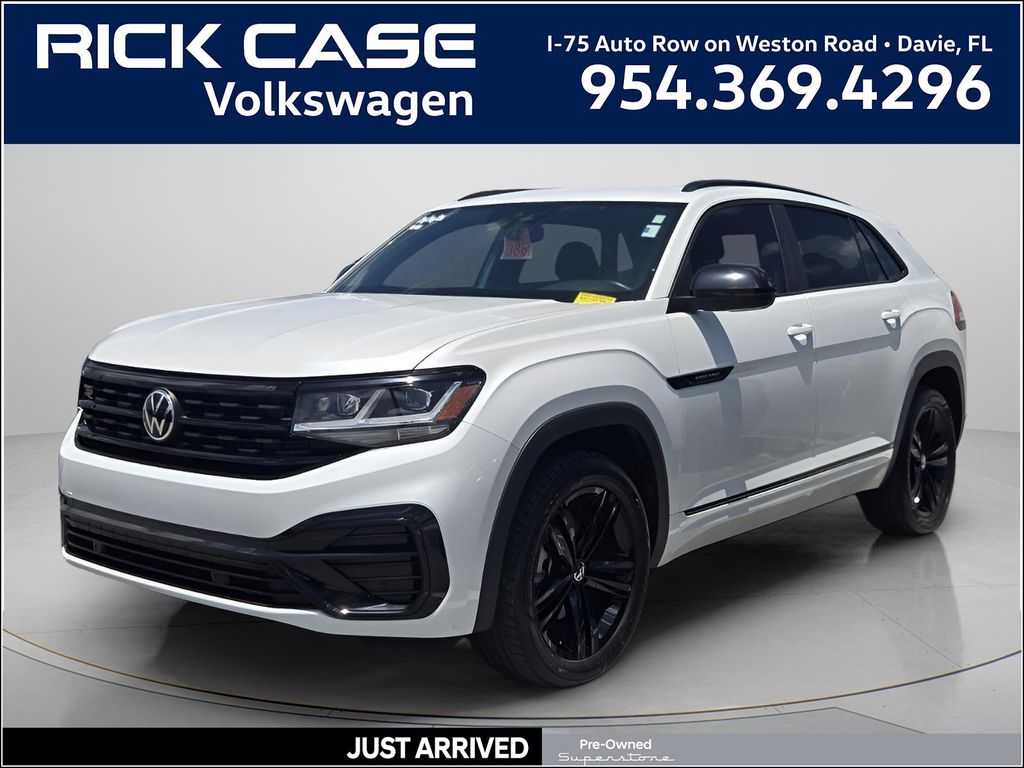 2023 Volkswagen Atlas Cross Sport 3.6L V6 SEL R-Line Black 4MOTION's photo