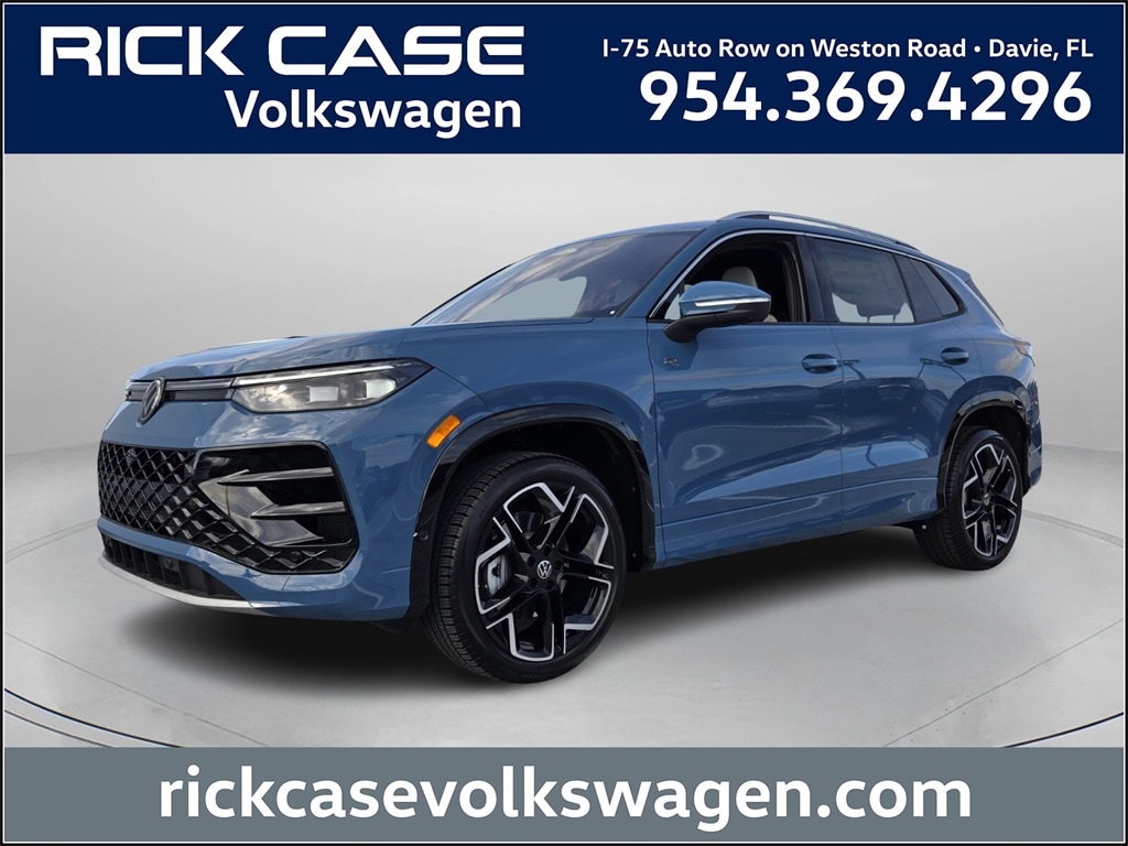 2026 Volkswagen Tiguan SEL R-LINE TURBO's photo