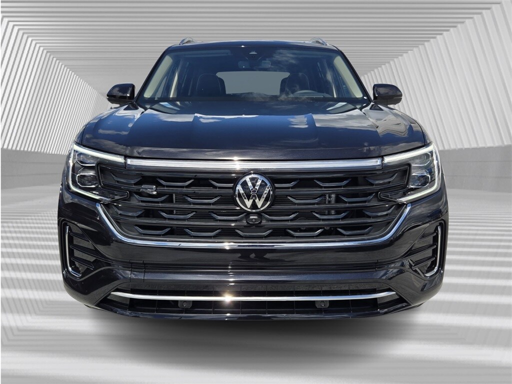 2026 Volkswagen Atlas SEL Premium R-Line photo 2