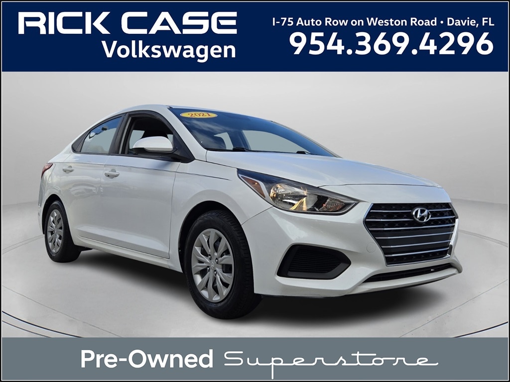 Used 2021 Hyundai Accent SE Sedan