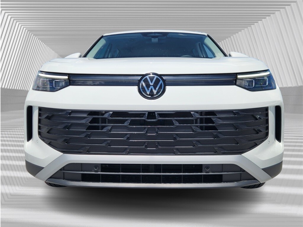 2025 Volkswagen Tiguan S photo 3