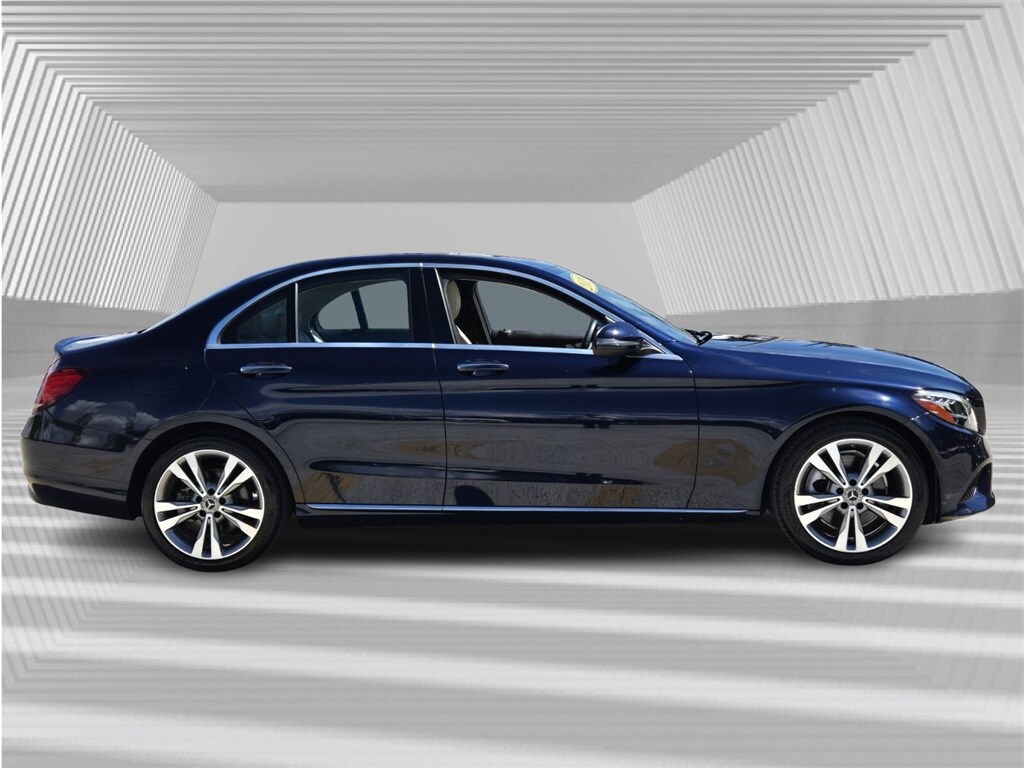 2019 Mercedes Benz C 300 photo 2