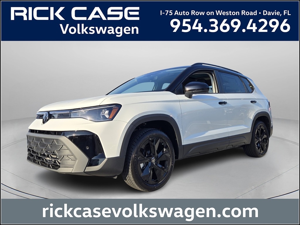 2026 Volkswagen Taos SE Black's photo