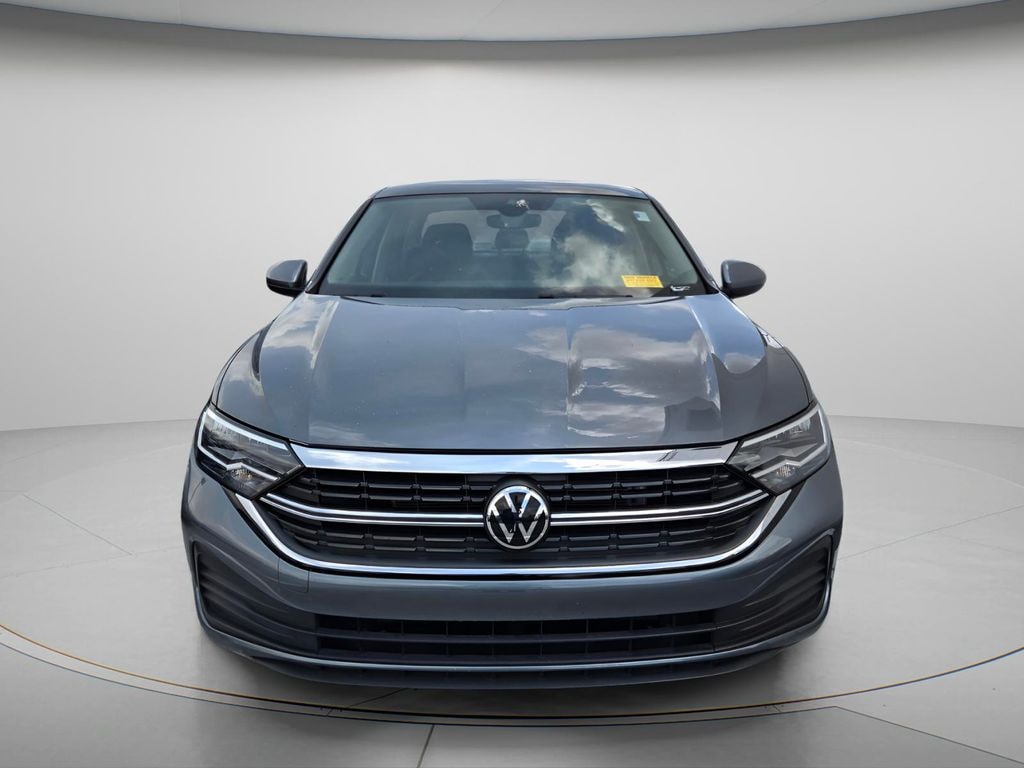 Used 2024 Volkswagen Jetta 1.5T SE Sedan