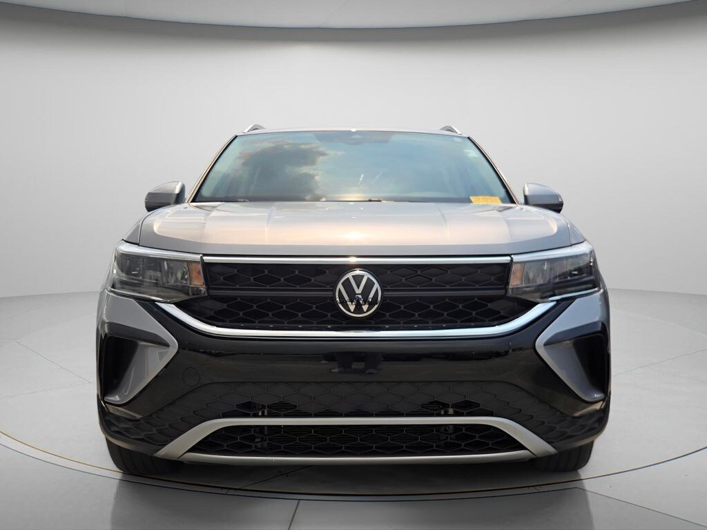 Certified 2024 Volkswagen Taos 1.5T SE SUV
