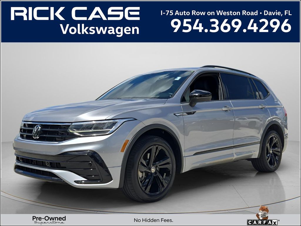 2023 Volkswagen Tiguan 2.0T SE R-Line Black's photo