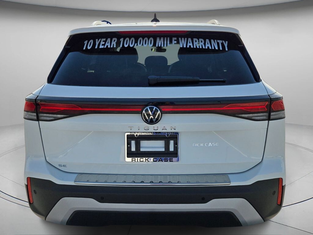 New 2026 Volkswagen Tiguan 2.0T SE SUV