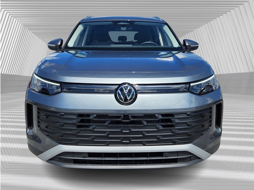2025 Volkswagen Tiguan S photo 2