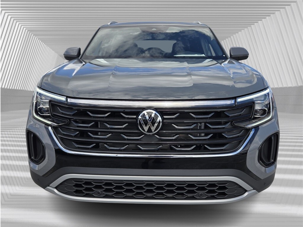 2026 Volkswagen Atlas Cross Sport SE Technology photo 3