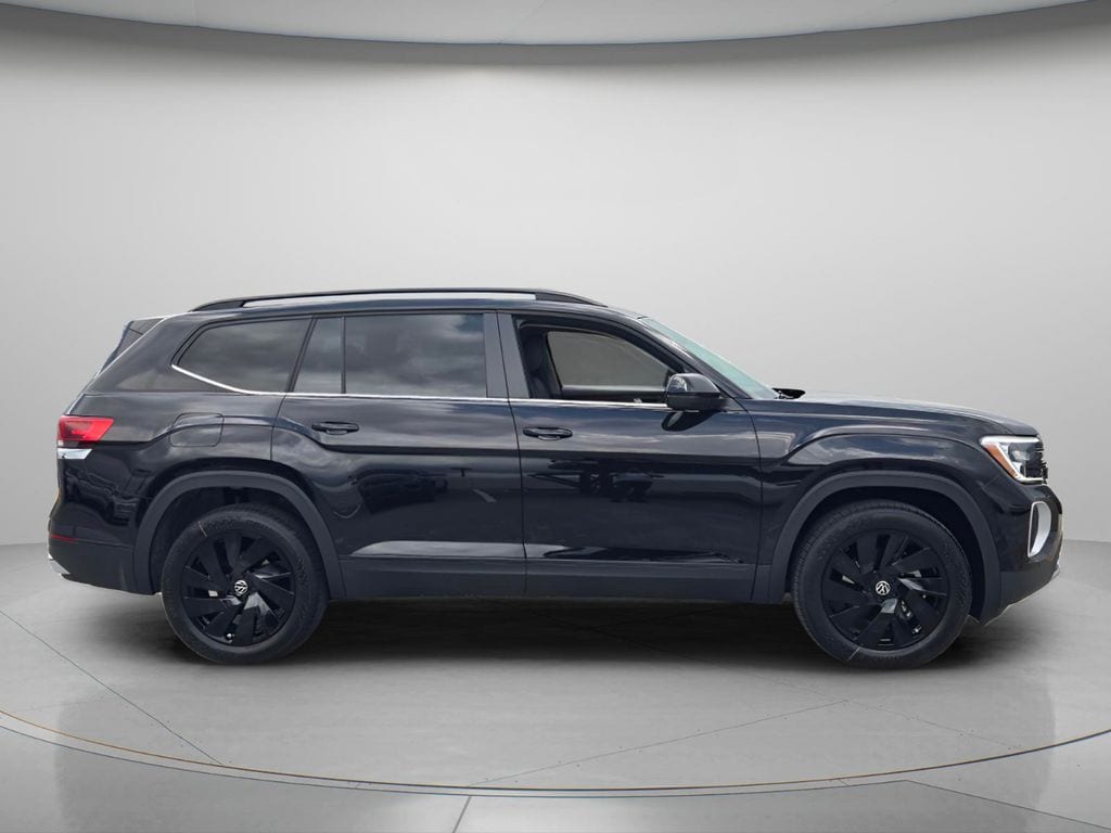 New 2026 Volkswagen Atlas SE w/Technology SUV