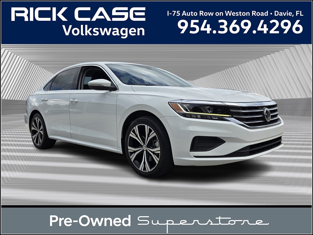 Used 2022 Volkswagen Passat 2.0T SE Sedan