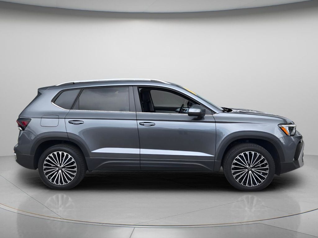 Certified 2026 Volkswagen Taos 1.5T SE SUV