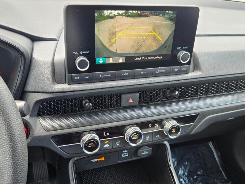 2025 Honda CR-V LX - Photo 21