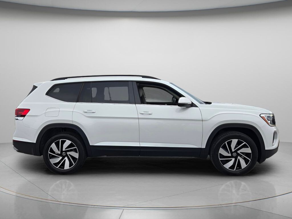 New 2026 Volkswagen Atlas SE w/Technology SUV