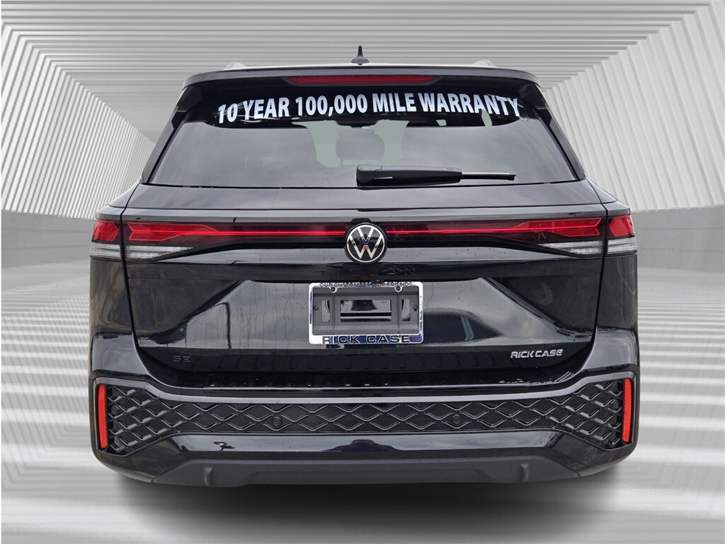 2025 Volkswagen Tiguan SE R-Line Black photo 3