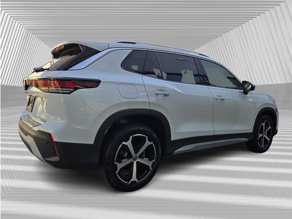 2026 Volkswagen Tiguan SE photo 2