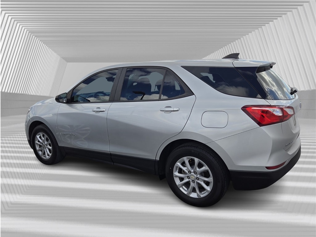 Used 2021 Chevrolet Equinox LS w/1LS SUV