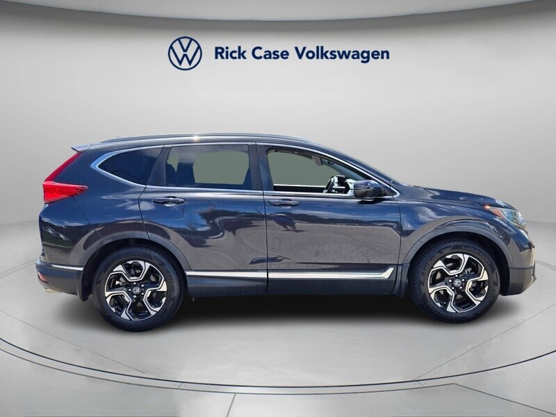 2019 Honda CR-V Touring photo 3