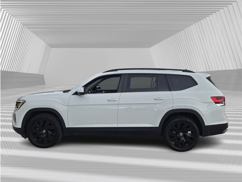 2024 Volkswagen Atlas SE Technology photo 2