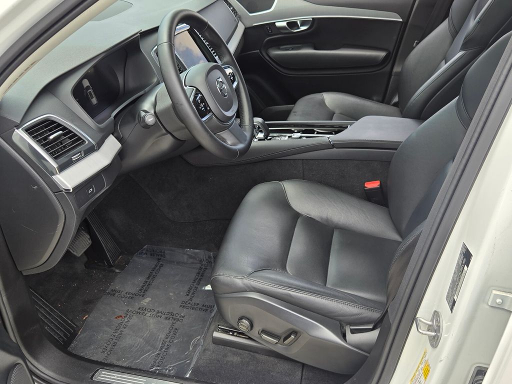 2024 Volvo XC90 Core - Photo 10