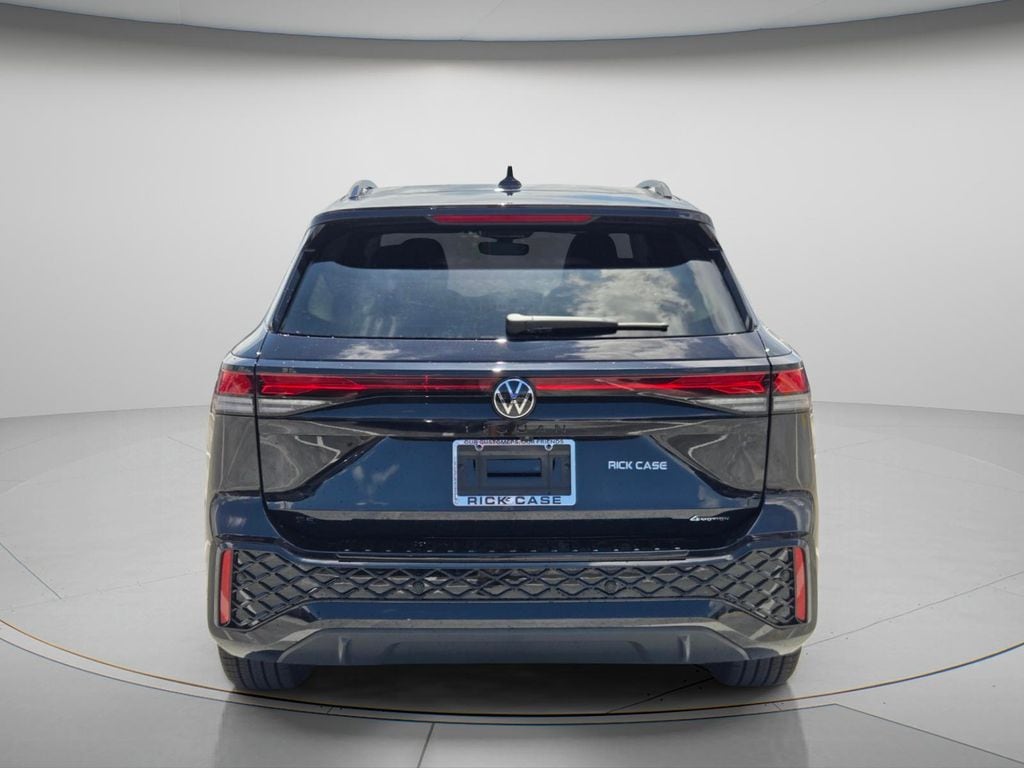 New 2026 Volkswagen Tiguan SE R-Line Black SUV