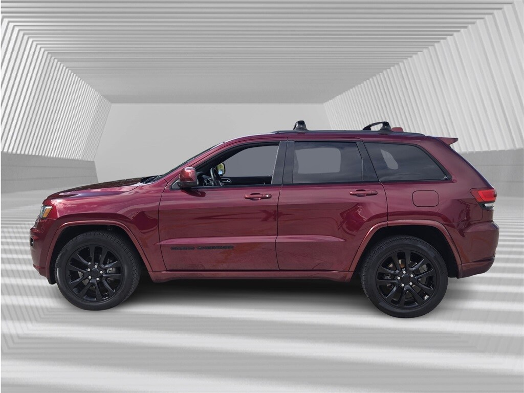 Used 2017 Jeep Grand Cherokee Laredo 4x4 SUV