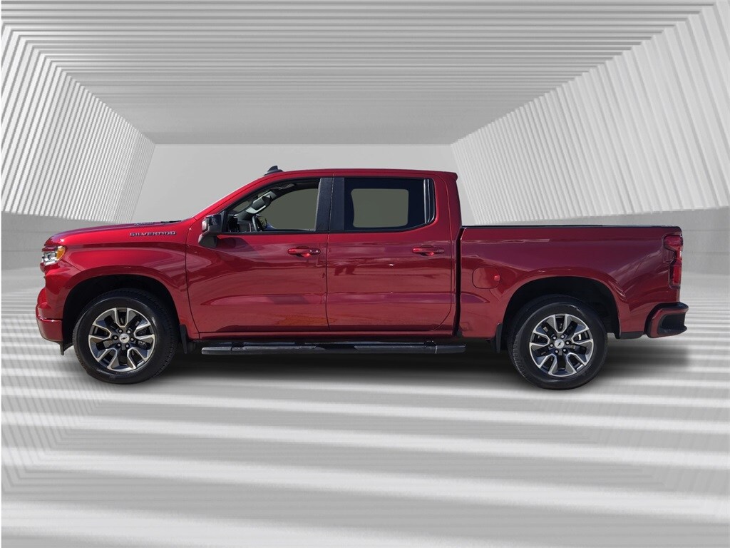 2025 Chevrolet Silverado 1500 RST photo 3
