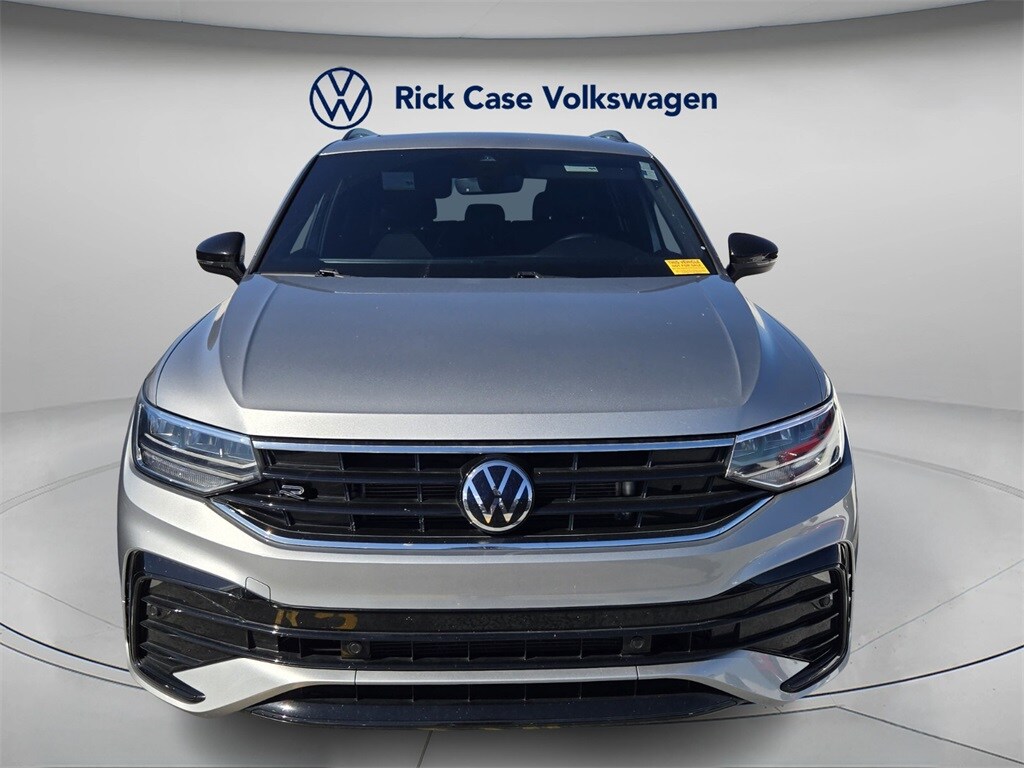 Used 2022 Volkswagen Tiguan 2.0T SE R-Line Black SUV