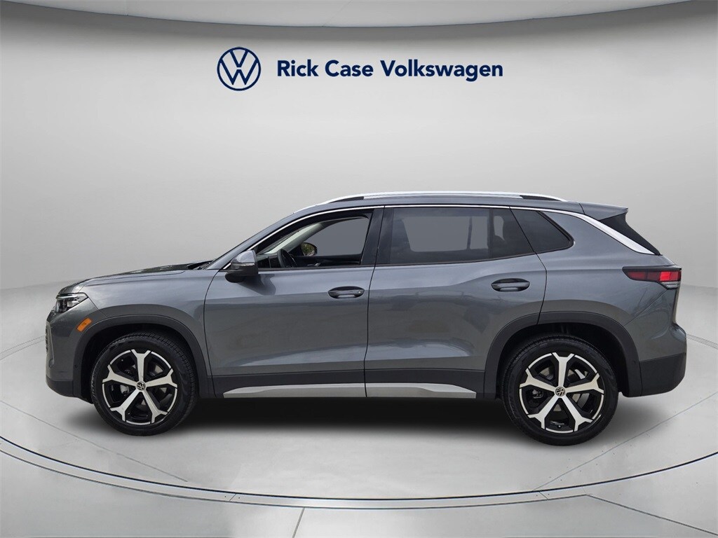 Certified 2025 Volkswagen Tiguan 2.0T SE SUV
