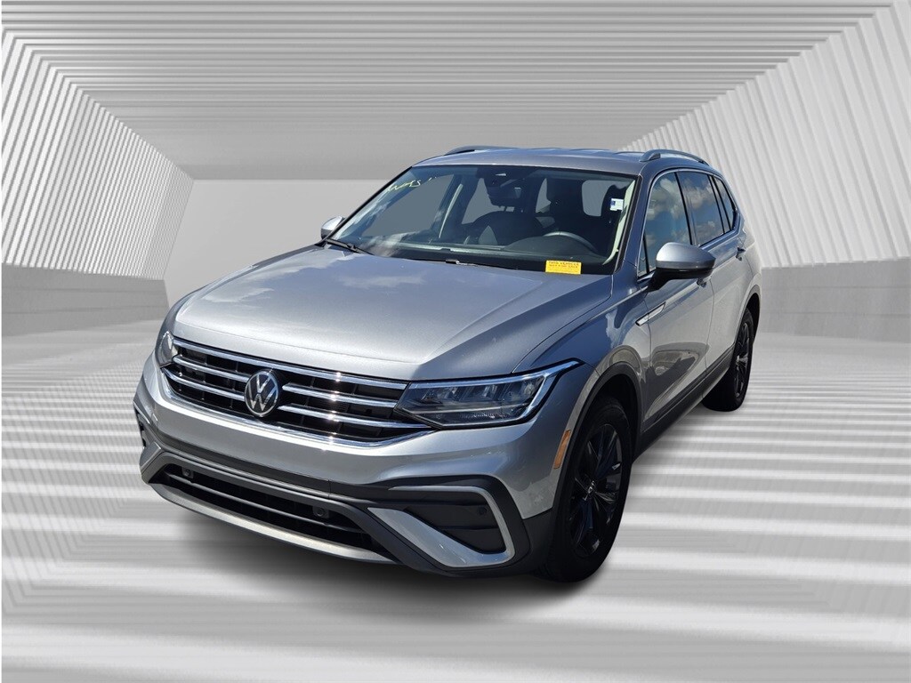 2024 Volkswagen Tiguan SE Wolfsburg Edition photo 2