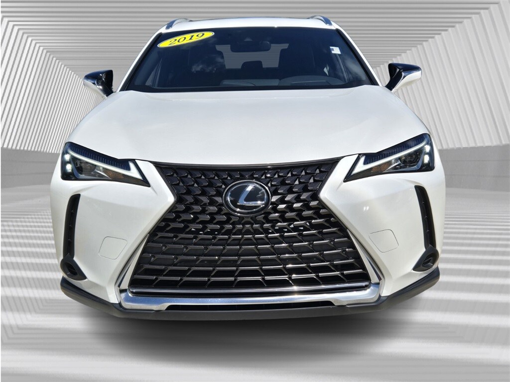 2019 Lexus UX 200 photo 4