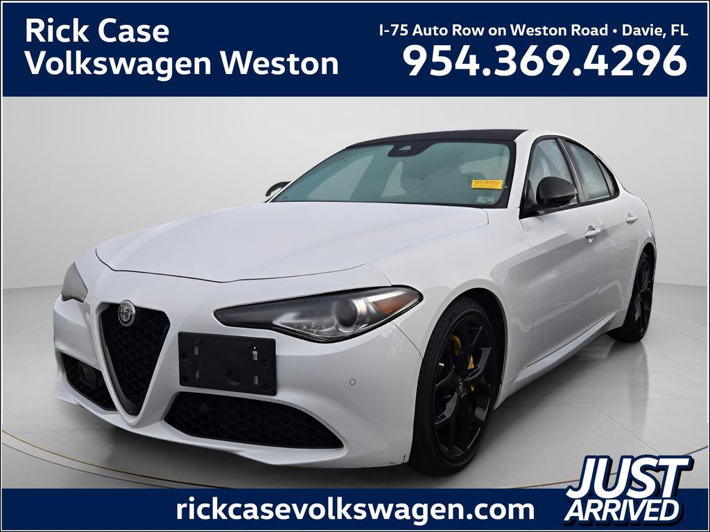 2021 Alfa Romeo Giulia Sedan 