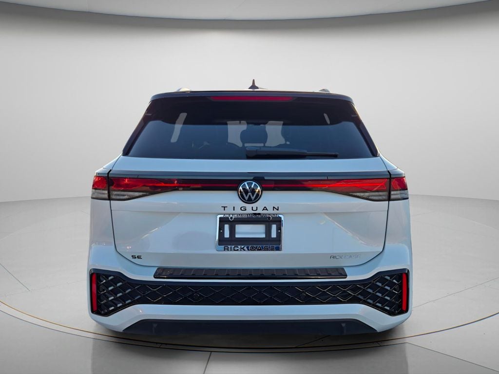 New 2026 Volkswagen Tiguan SE R-Line Black SUV