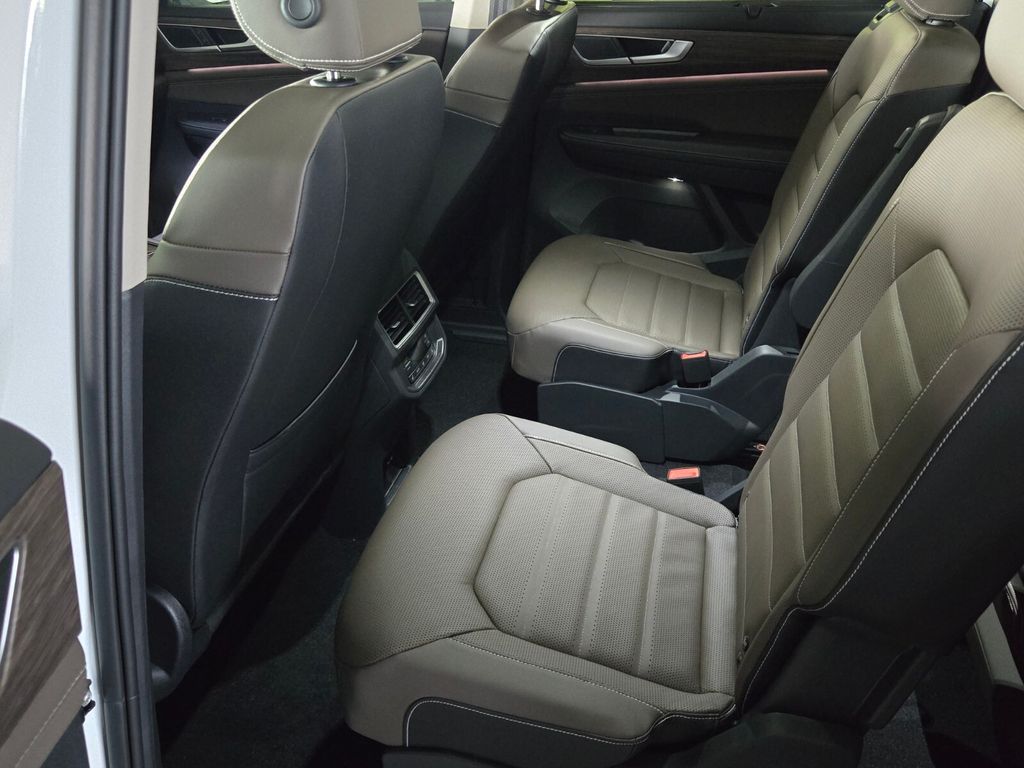 2026 Volkswagen Atlas SEL - Photo 7