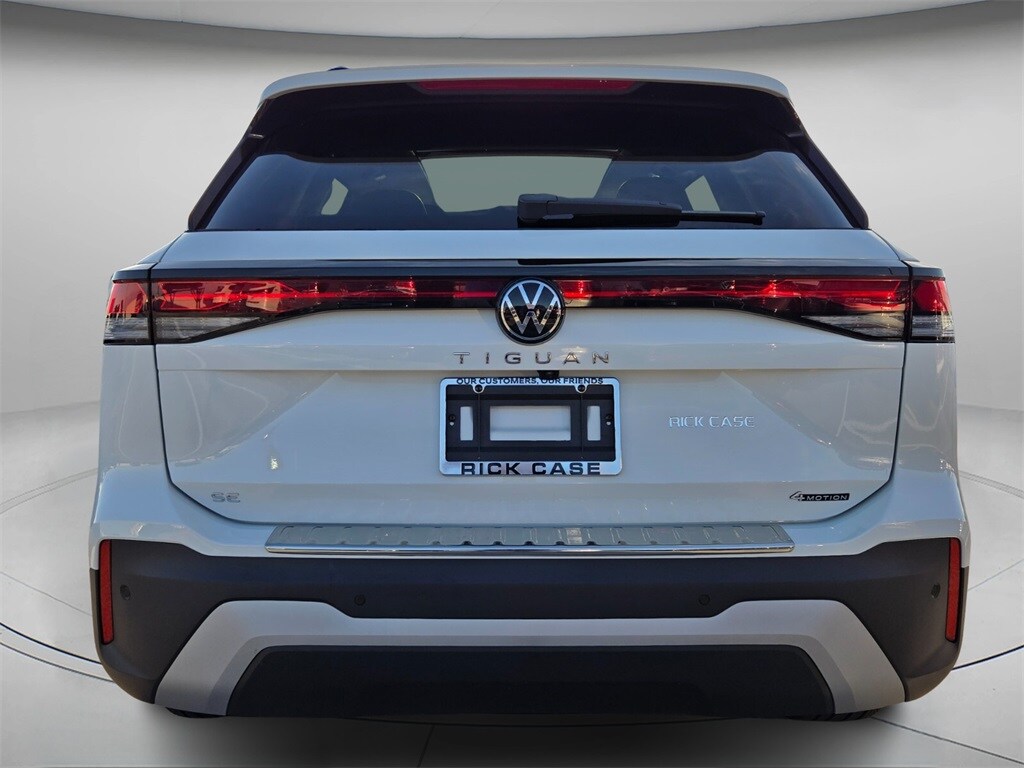 New 2026 Volkswagen Tiguan 2.0T SE SUV