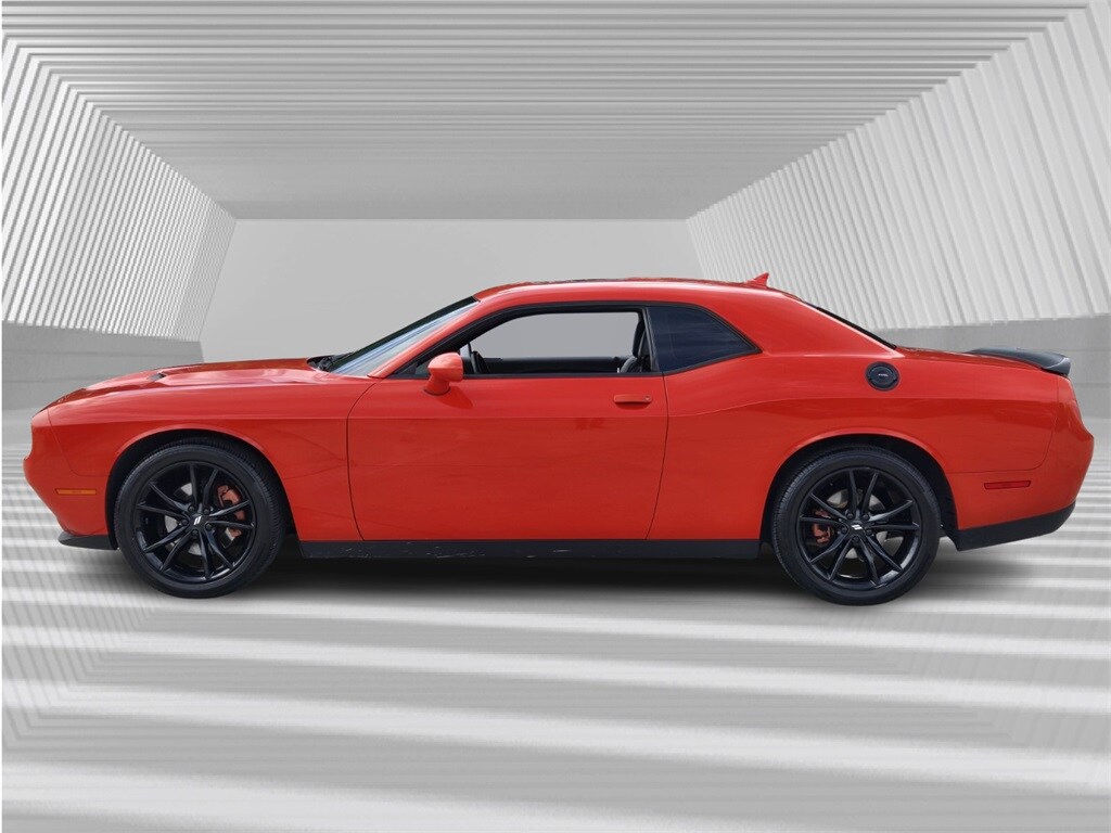 2018 Dodge Challenger SXT photo 3