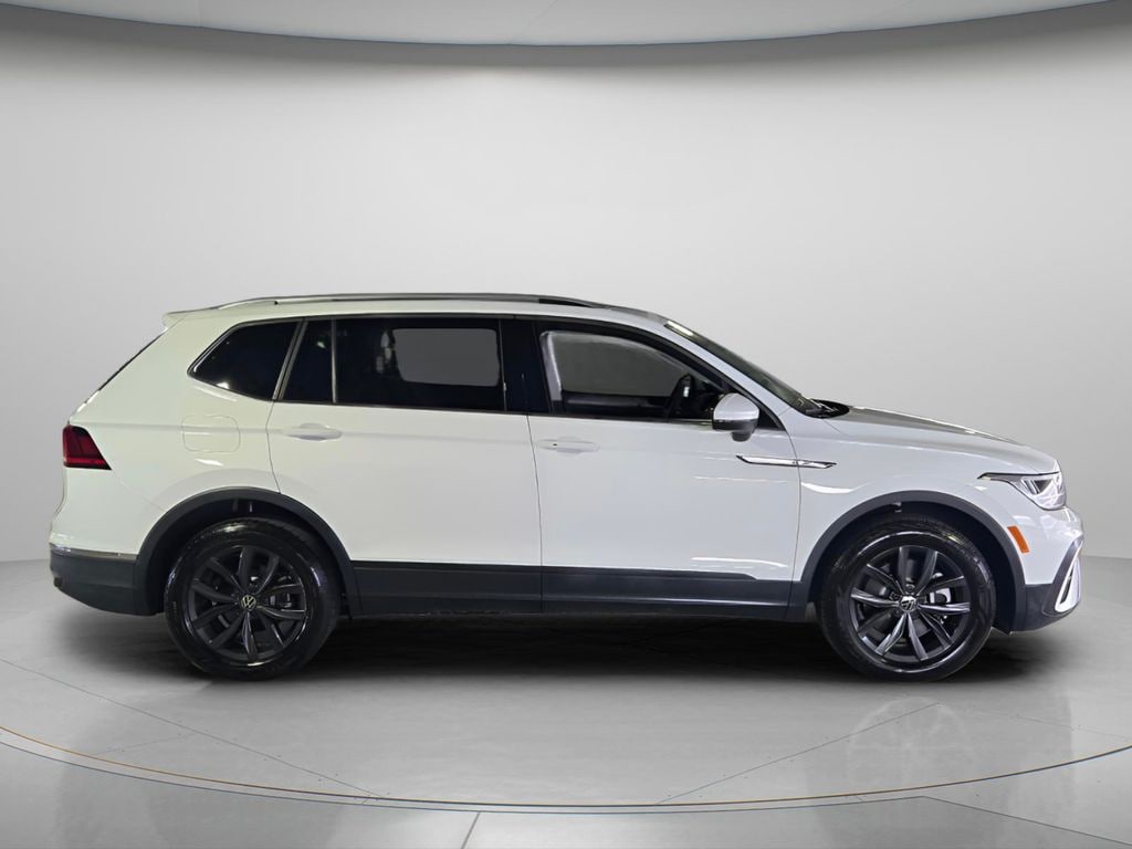 Certified 2024 Volkswagen Tiguan 2.0T SE SUV