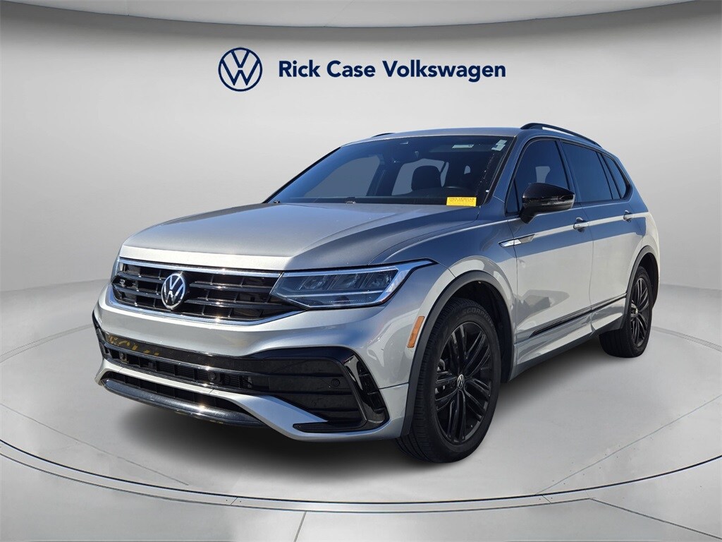 Used 2022 Volkswagen Tiguan 2.0T SE R-Line Black SUV