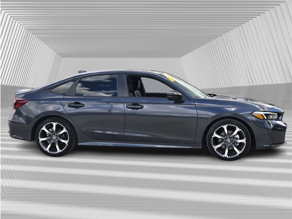 2025 Honda Civic Hybrid Sport Touring photo 2