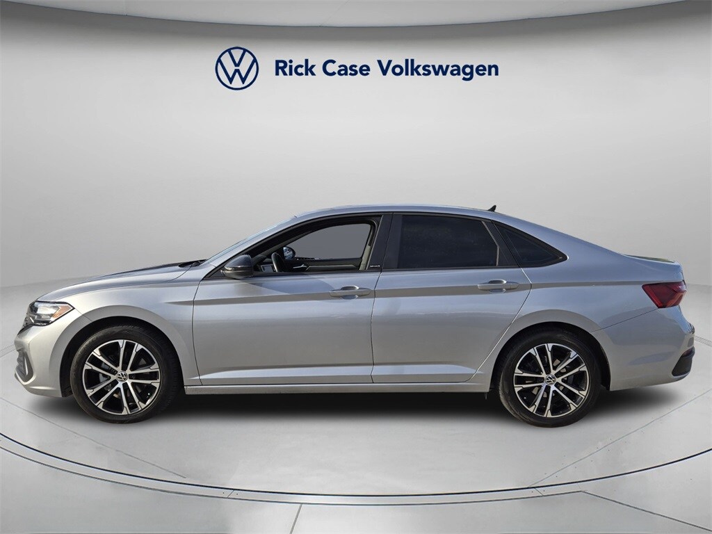 2023 Volkswagen Jetta 1.5T Sport photo 2