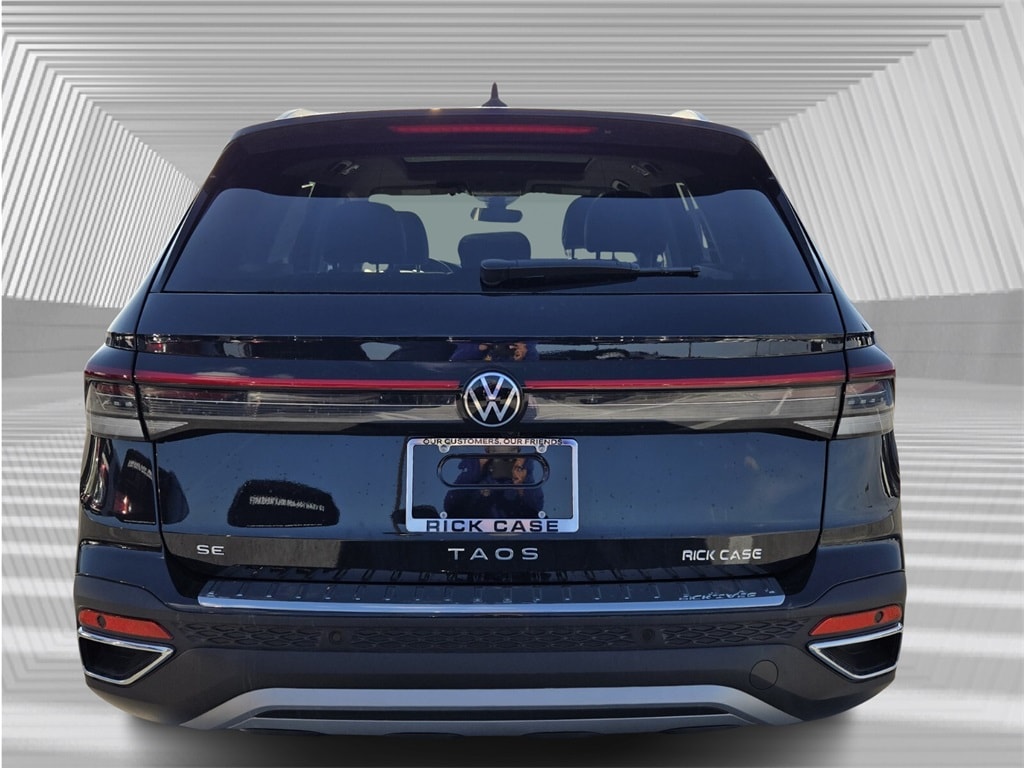 New 2026 Volkswagen Taos 1.5T SE SUV