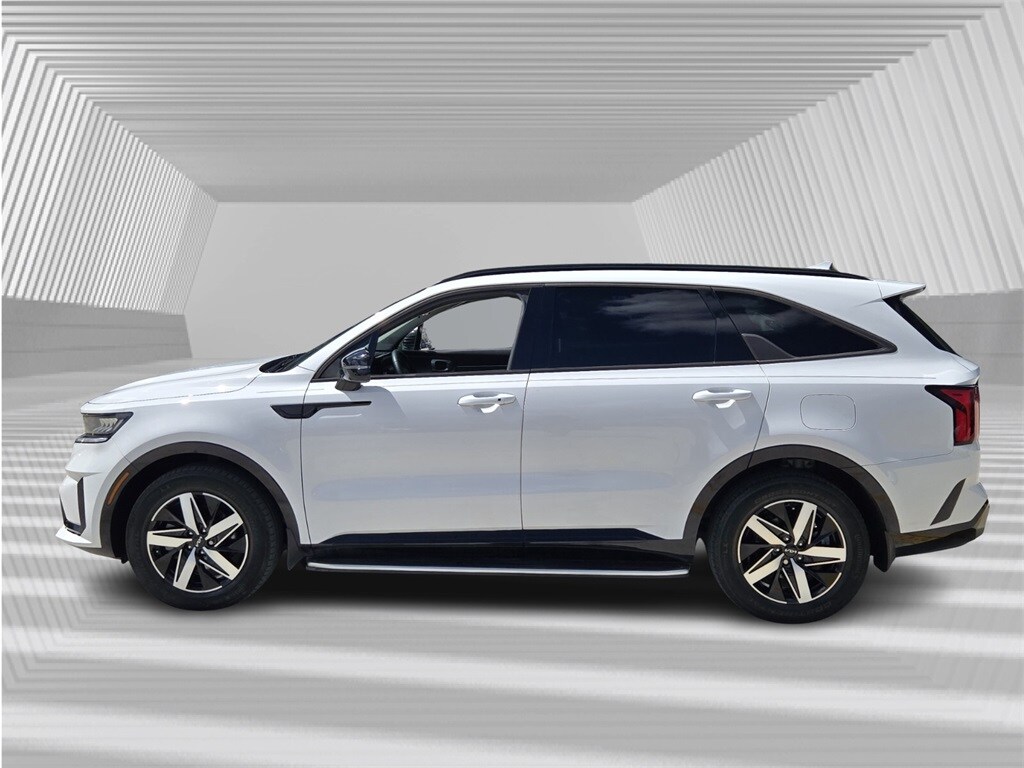 2022 Kia Sorento S photo 3