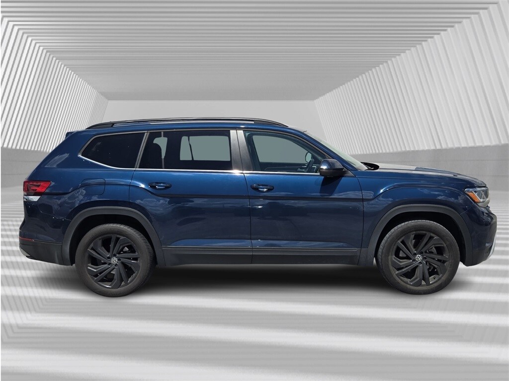 2023 Volkswagen Atlas V6 SE Technology photo 2
