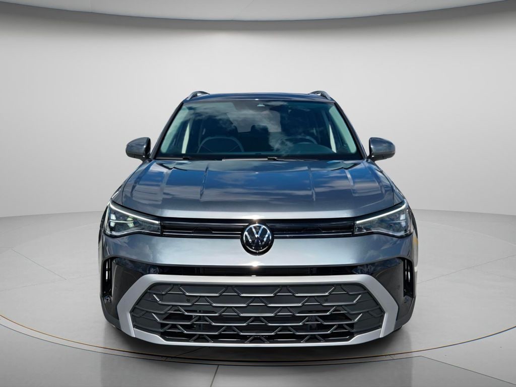 New 2026 Volkswagen Taos 1.5T SE SUV