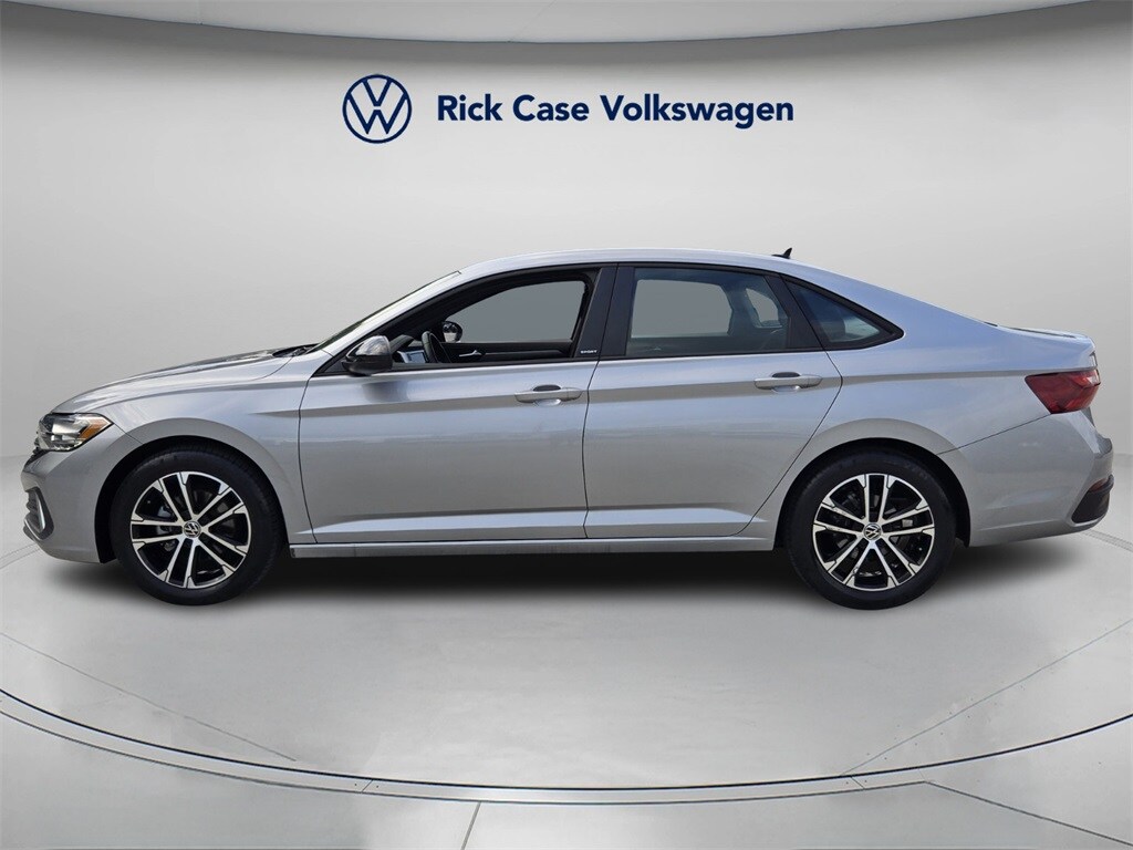 2023 Volkswagen Jetta 1.5T Sport photo 3