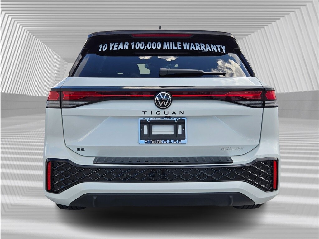 2025 Volkswagen Tiguan SE R-Line Black photo 3