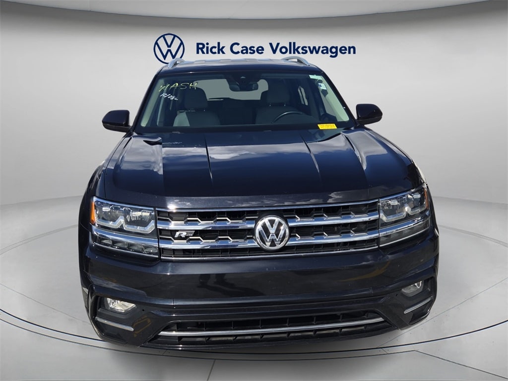 Used 2019 Volkswagen Atlas 3.6L V6 SE w/Technology R-Line SUV