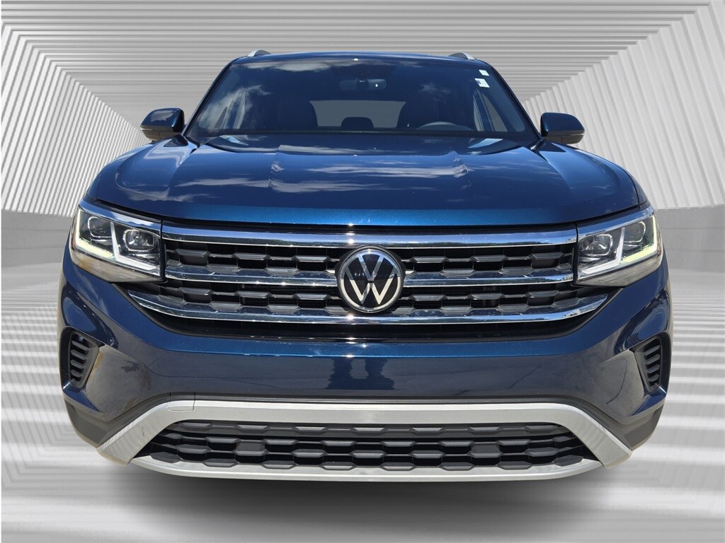2022 Volkswagen Atlas Cross Sport SE photo 3