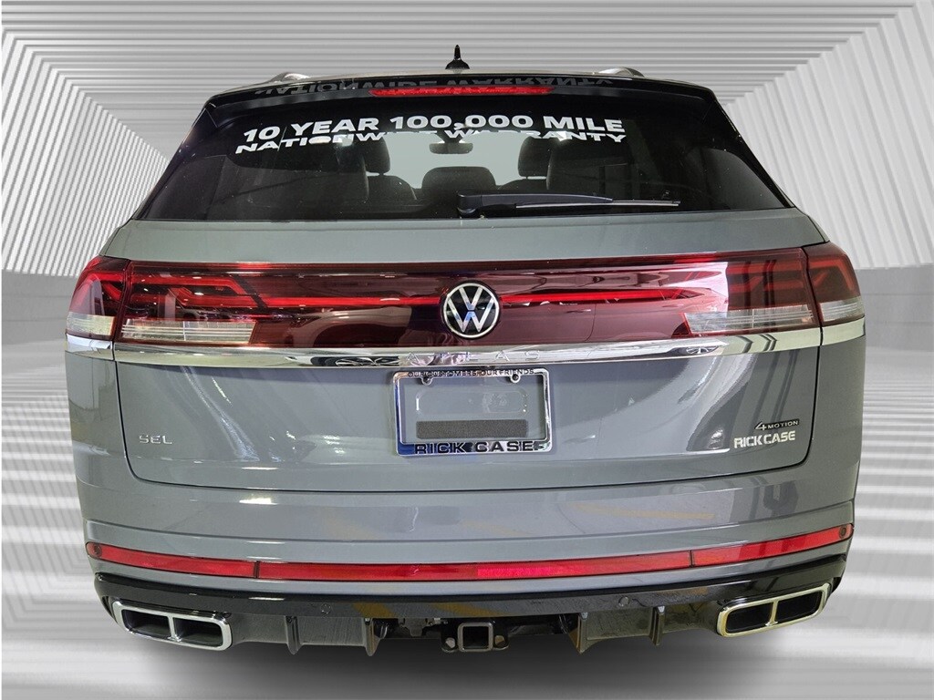 2026 Volkswagen Atlas Cross Sport SEL Premium R-Line photo 4