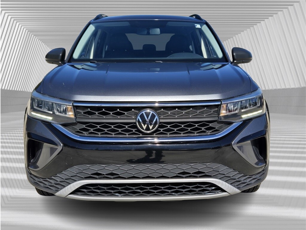 2022 Volkswagen Taos S photo 3